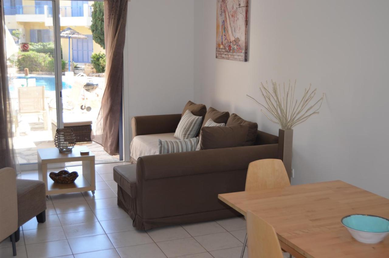 Vacation House Sanders Paphos ภายนอก รูปภาพ